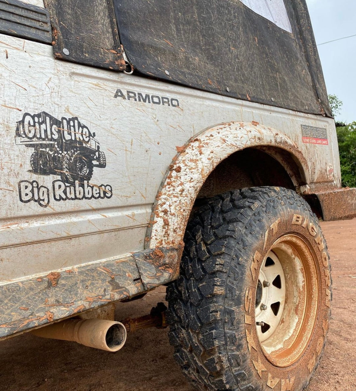 ARMORO Car Sticker Medium